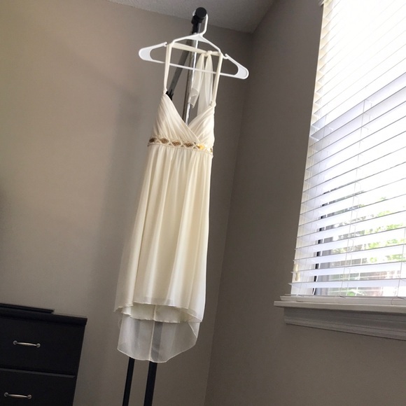 Chic Cream High-Low Dress with Gold Detail - Picture 1 of 4